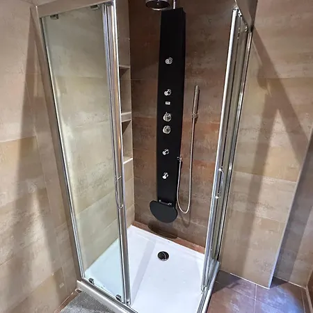 Estrellas De דירה